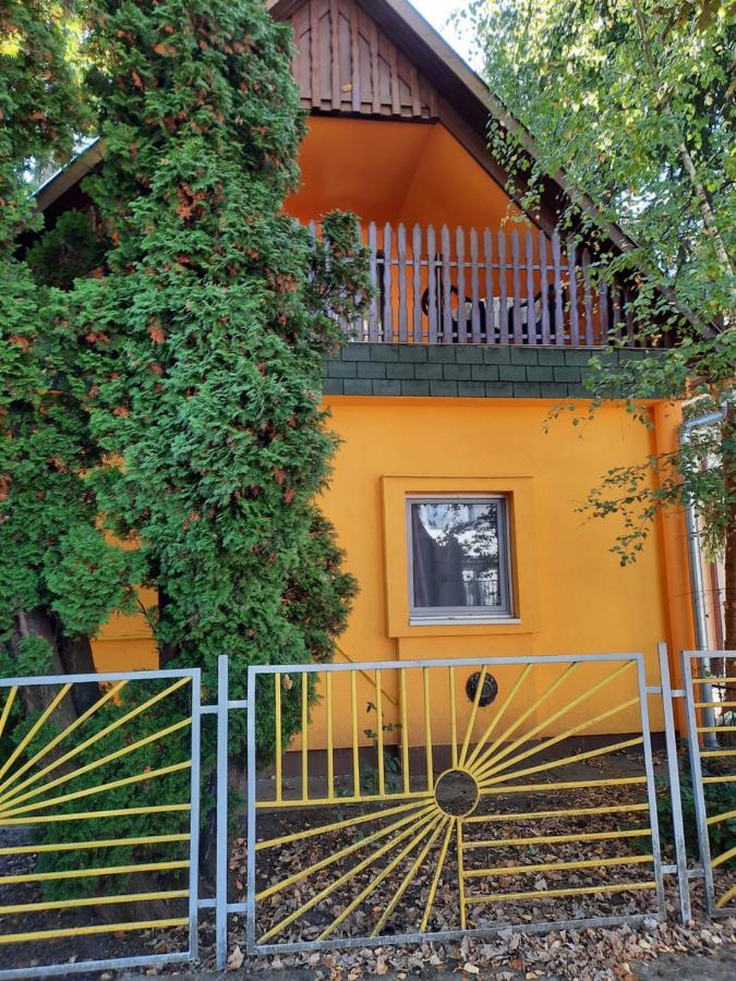 Fenyves Nyaralo Villa Hajdúszoboszló Buitenkant foto